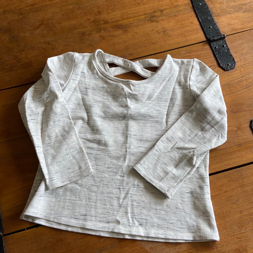 Comfy Stretch Ivory Girls Shirt Size L